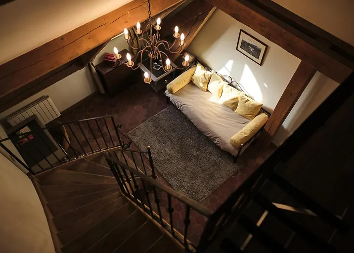 Hostellerie de la Tour d'Auxois